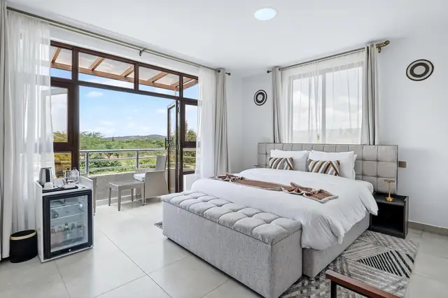 Bedroom suites at OSOTUA Villa 18